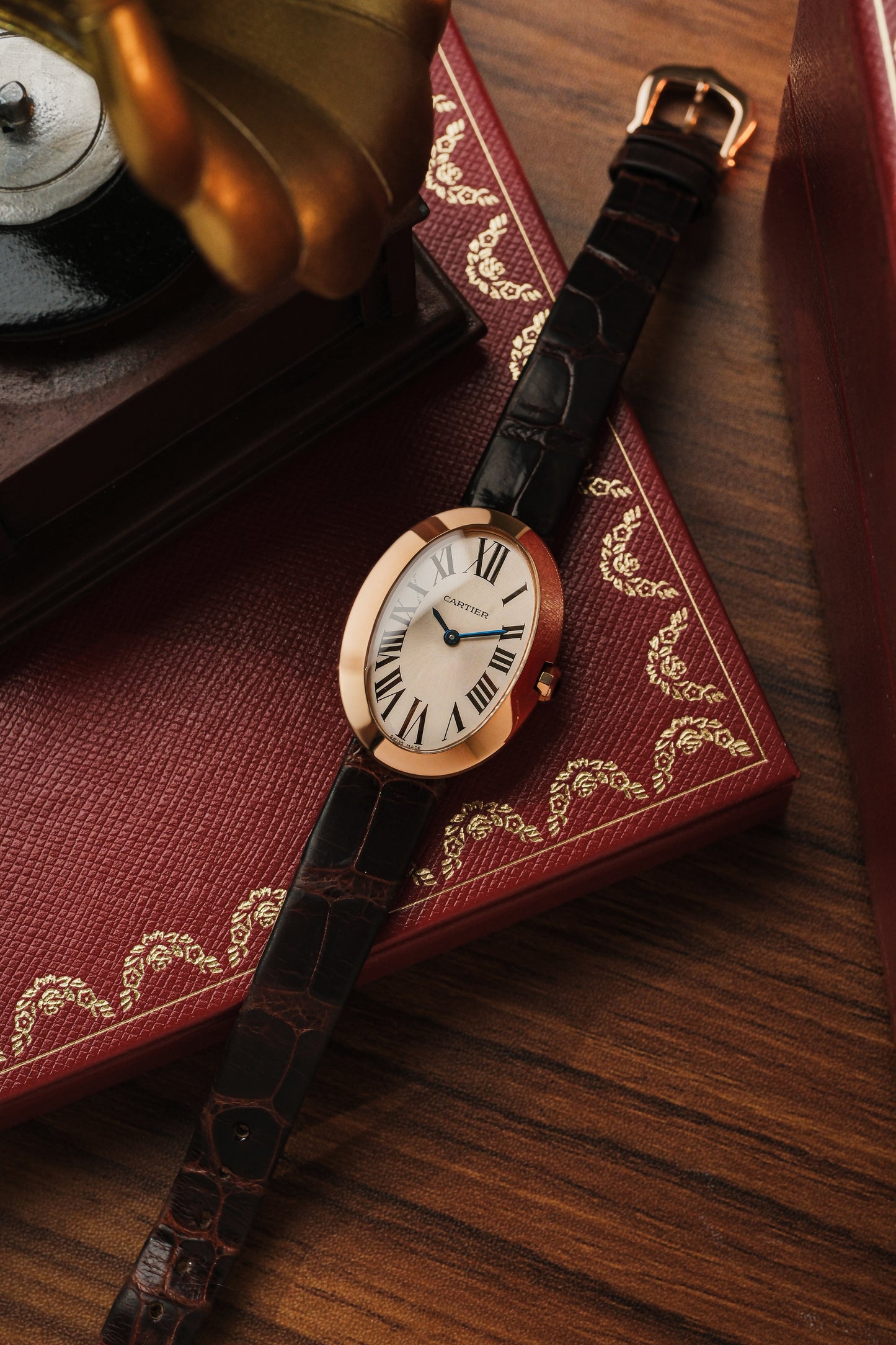 2010 Cartier Baignoire 18K Gold (Box & Papers)