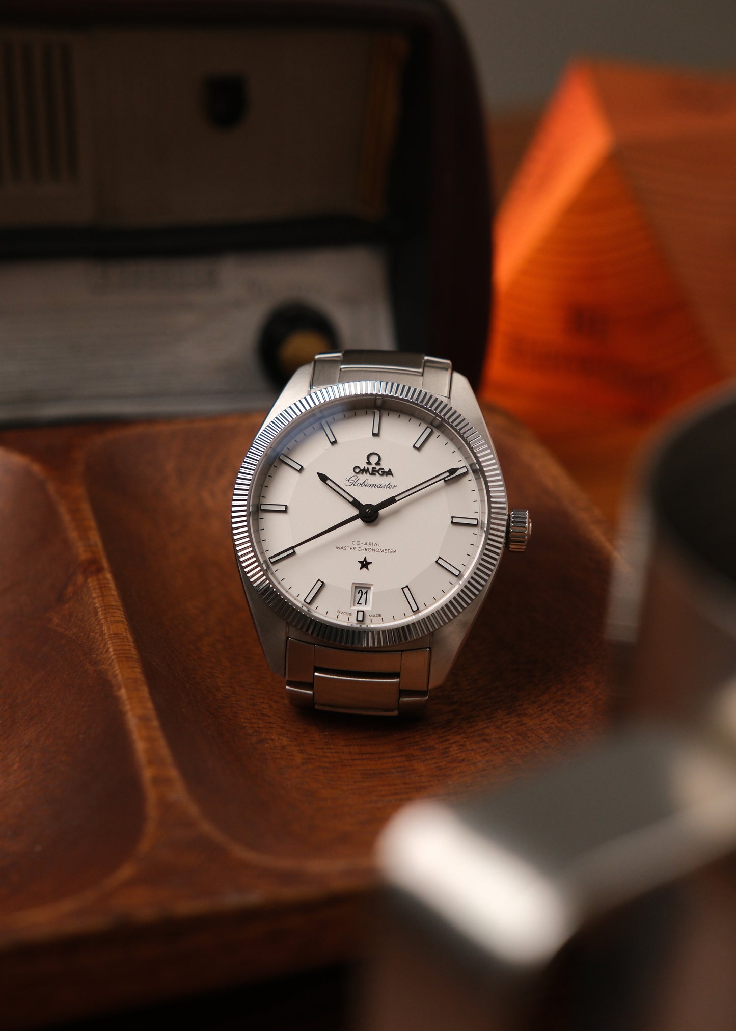 2016 Omega Globemaster (Box & Papers)