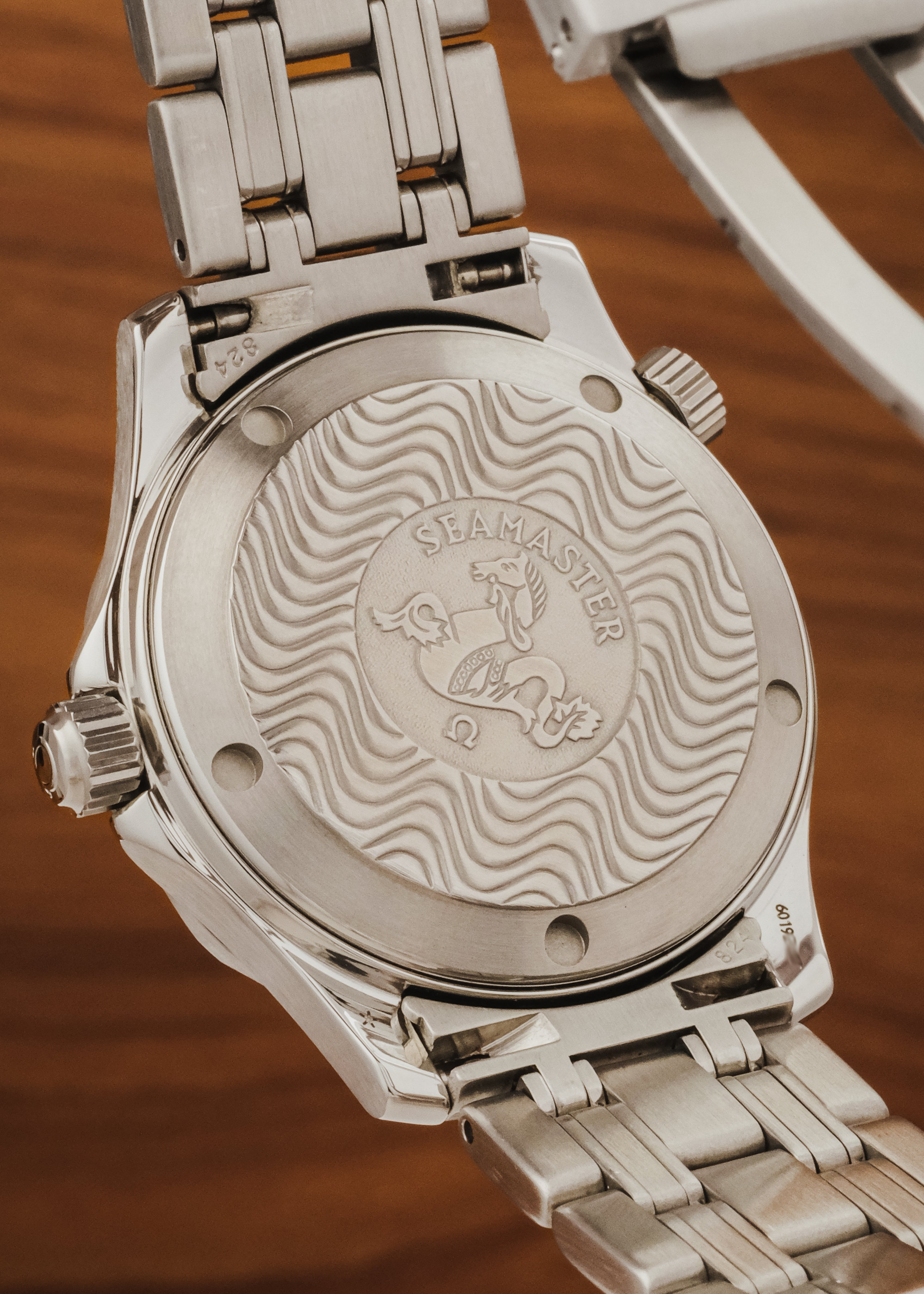 1990s Omega Seamaster (Box & Papers)