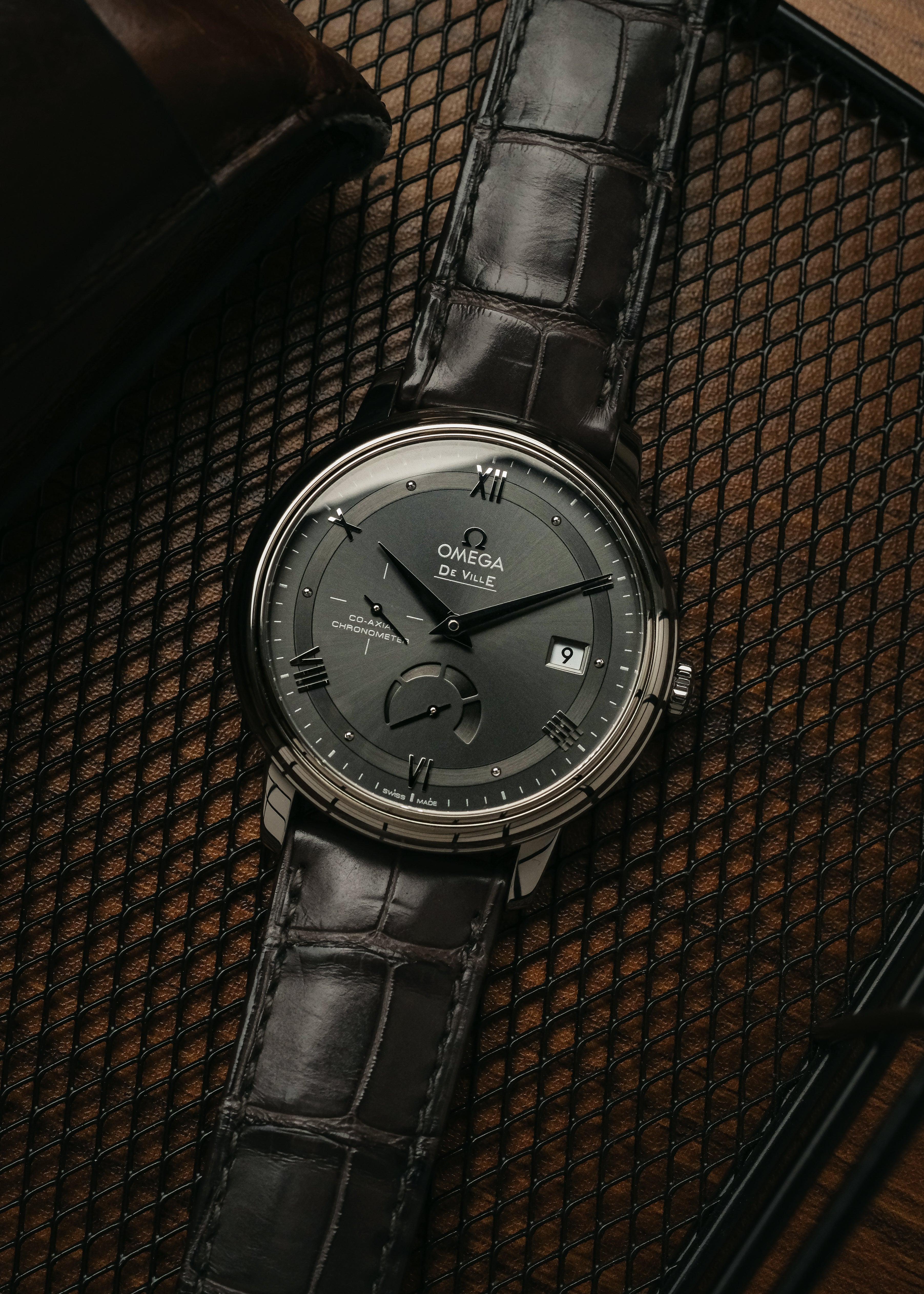 2016 Omega De Ville Prestige (Box & Papers)
