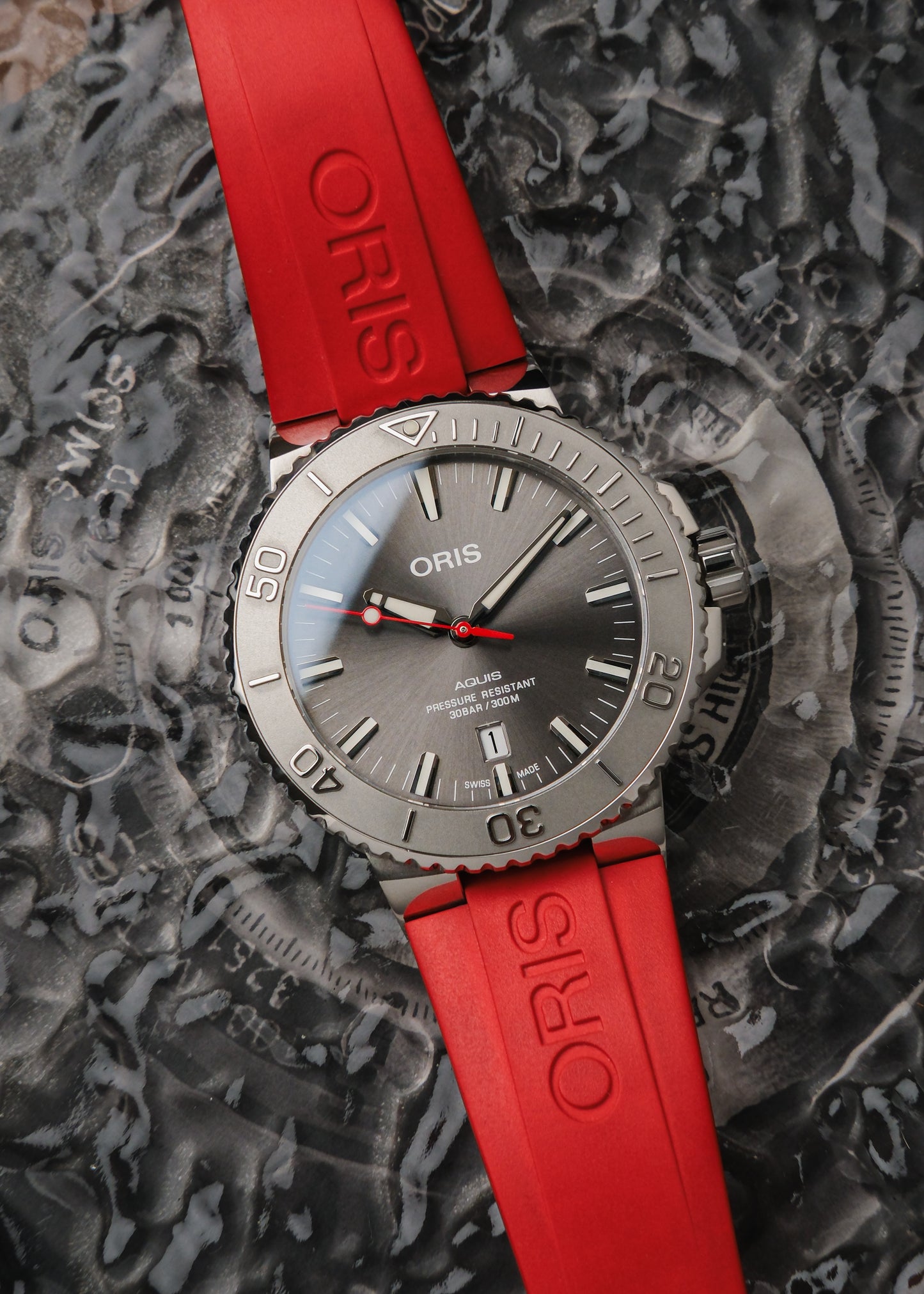 2020 Oris Aquis Date Relief