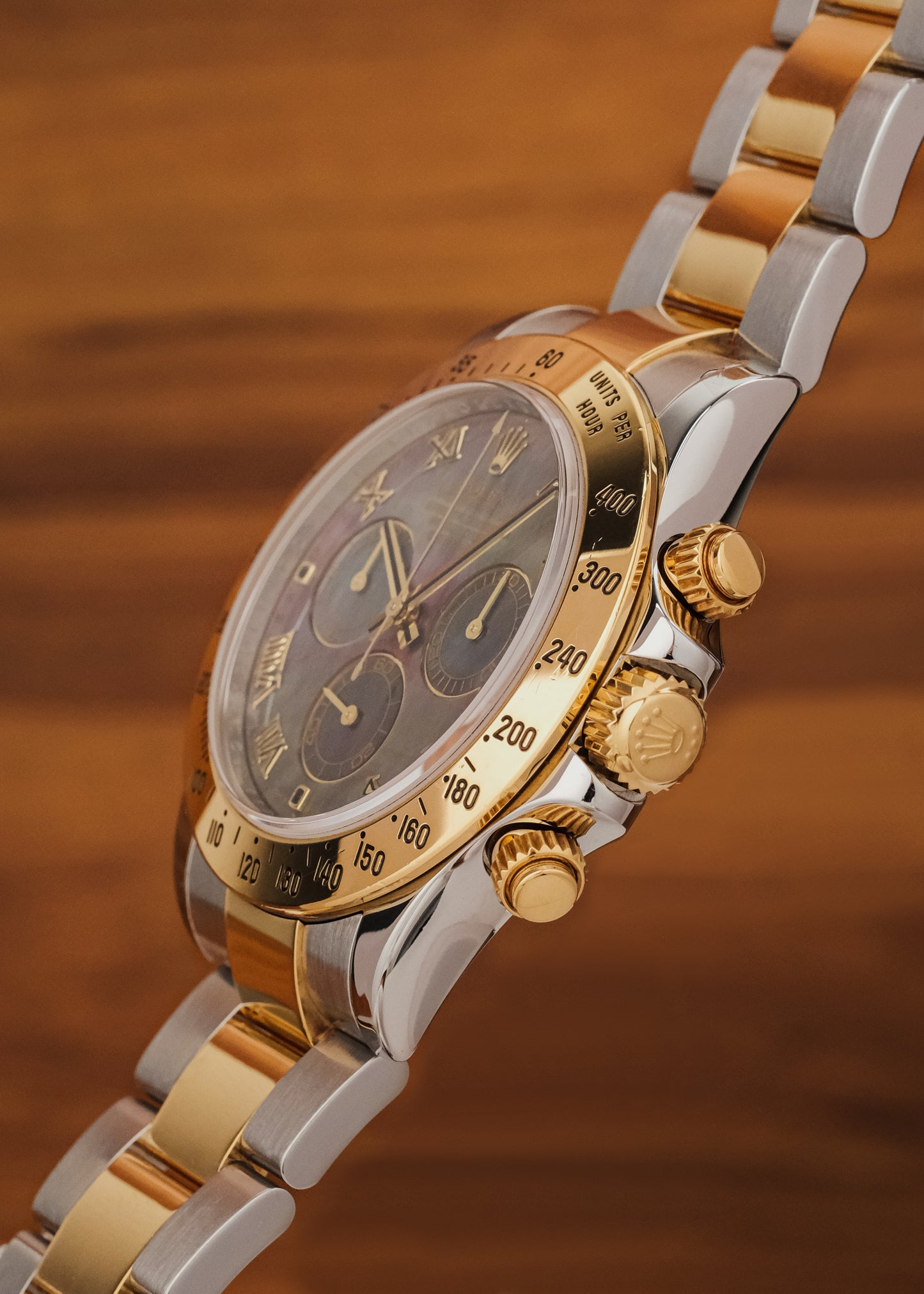 2009 Rolex Daytona "Tahitian Mother of Pearl" (Box & Papers)