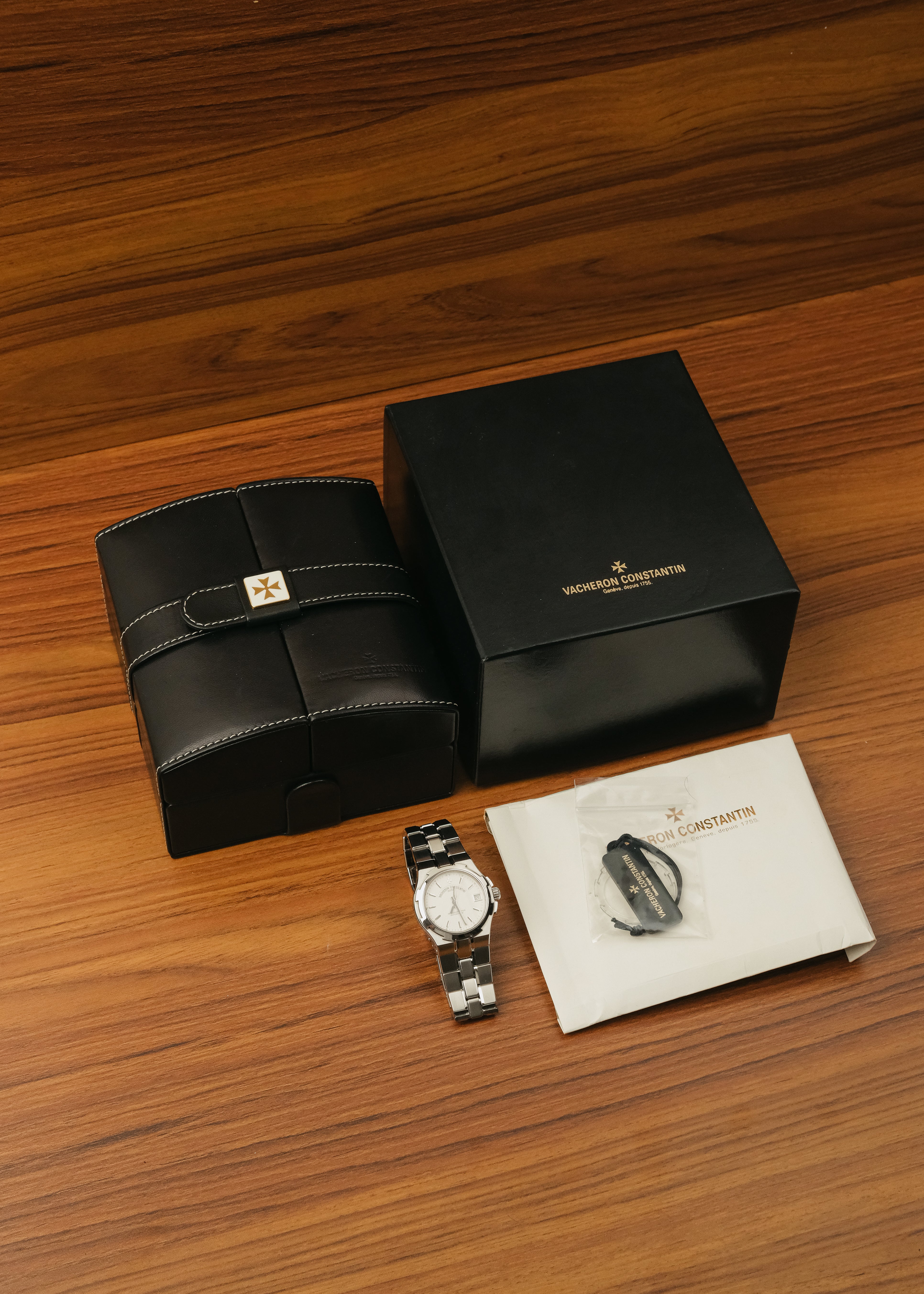 Vacheron Constantin Overseas (Box & Papers)