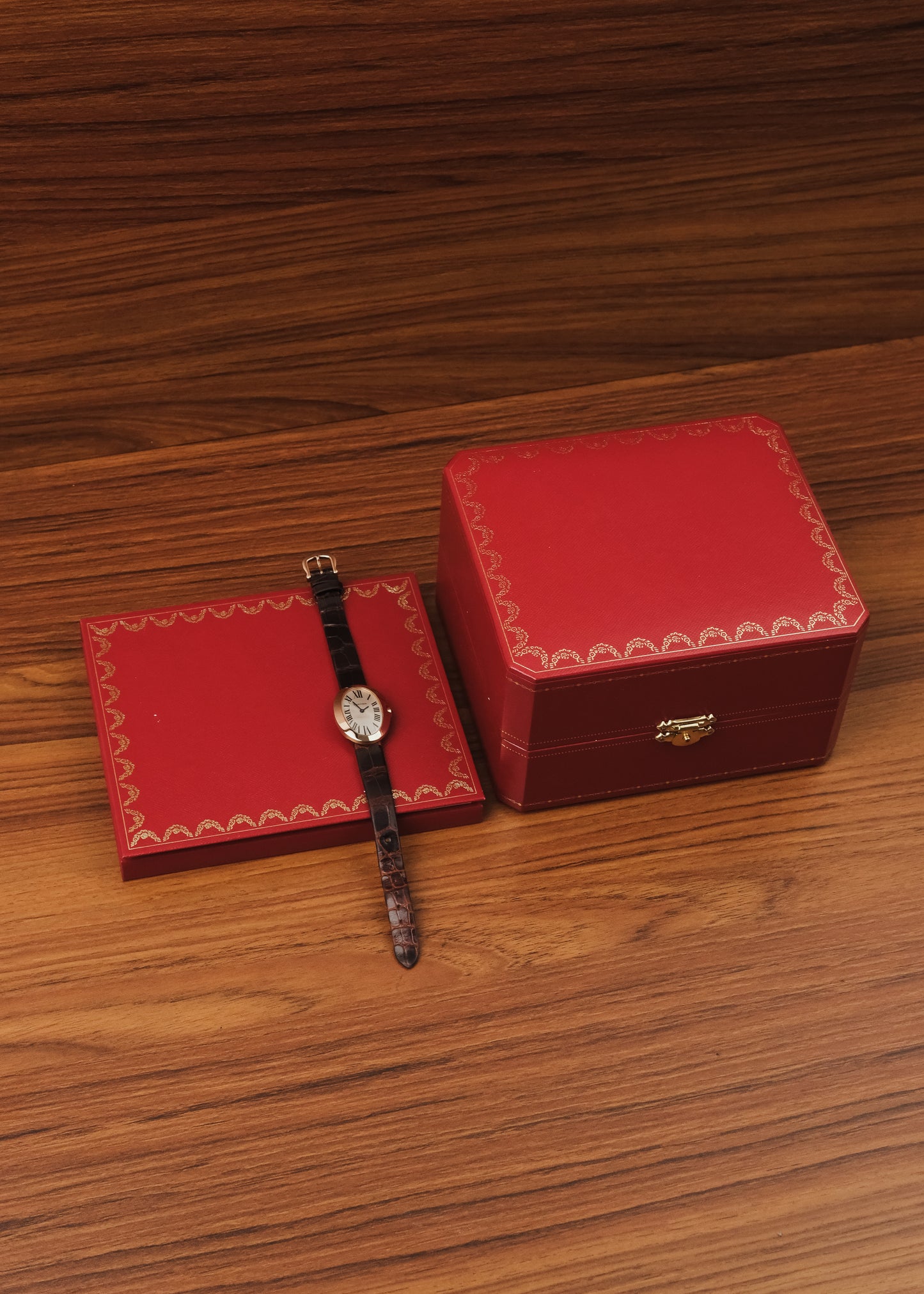2010 Cartier Baignoire 18K Gold (Box & Papers)