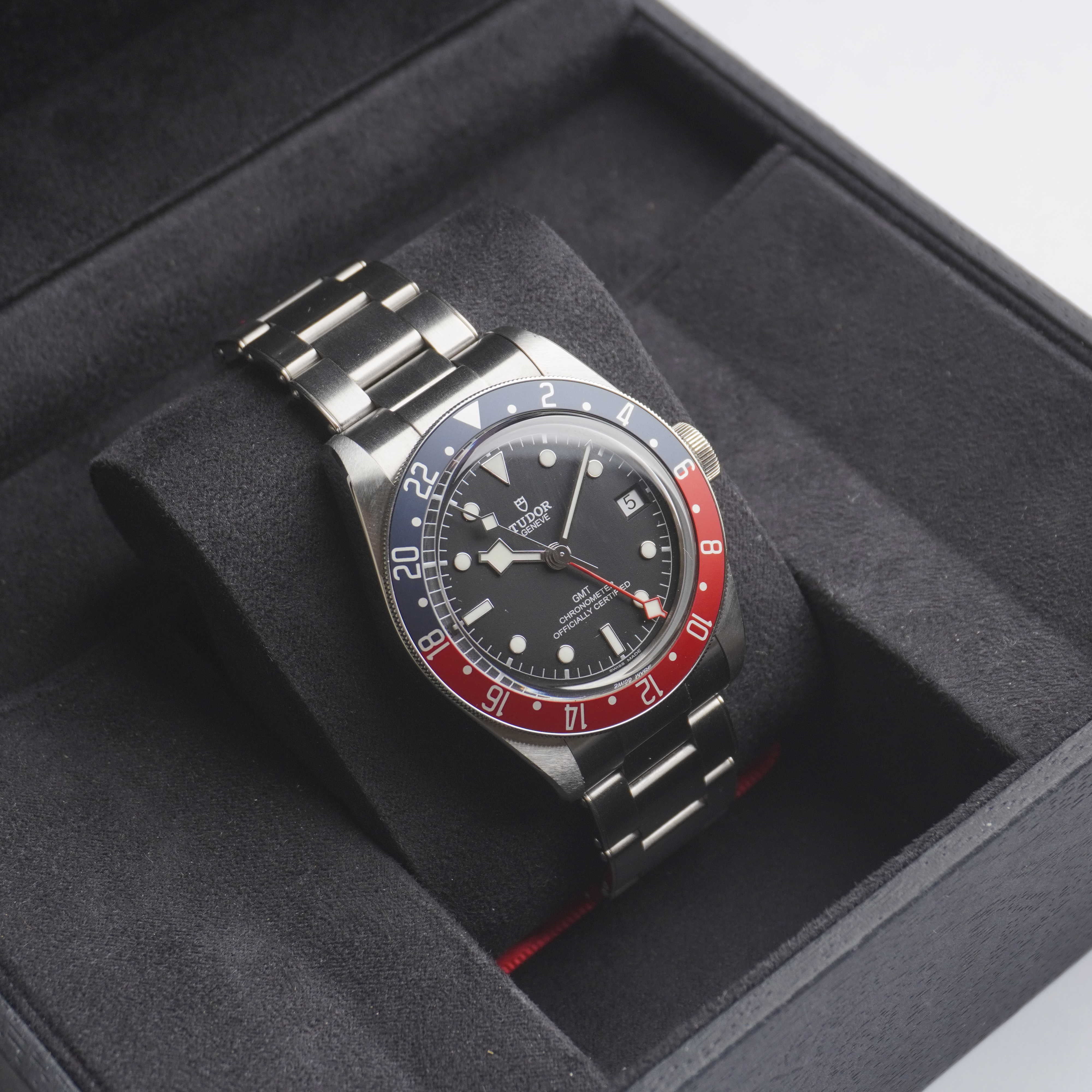 Tudor Black Bay GMT "8888 serial" (Boxes / Card / Booklets)