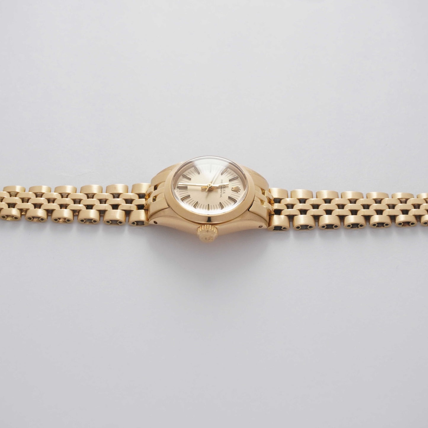 1976 Rolex Lady-Oyster Perpetual 18K Gold (Boxes / Booklet)