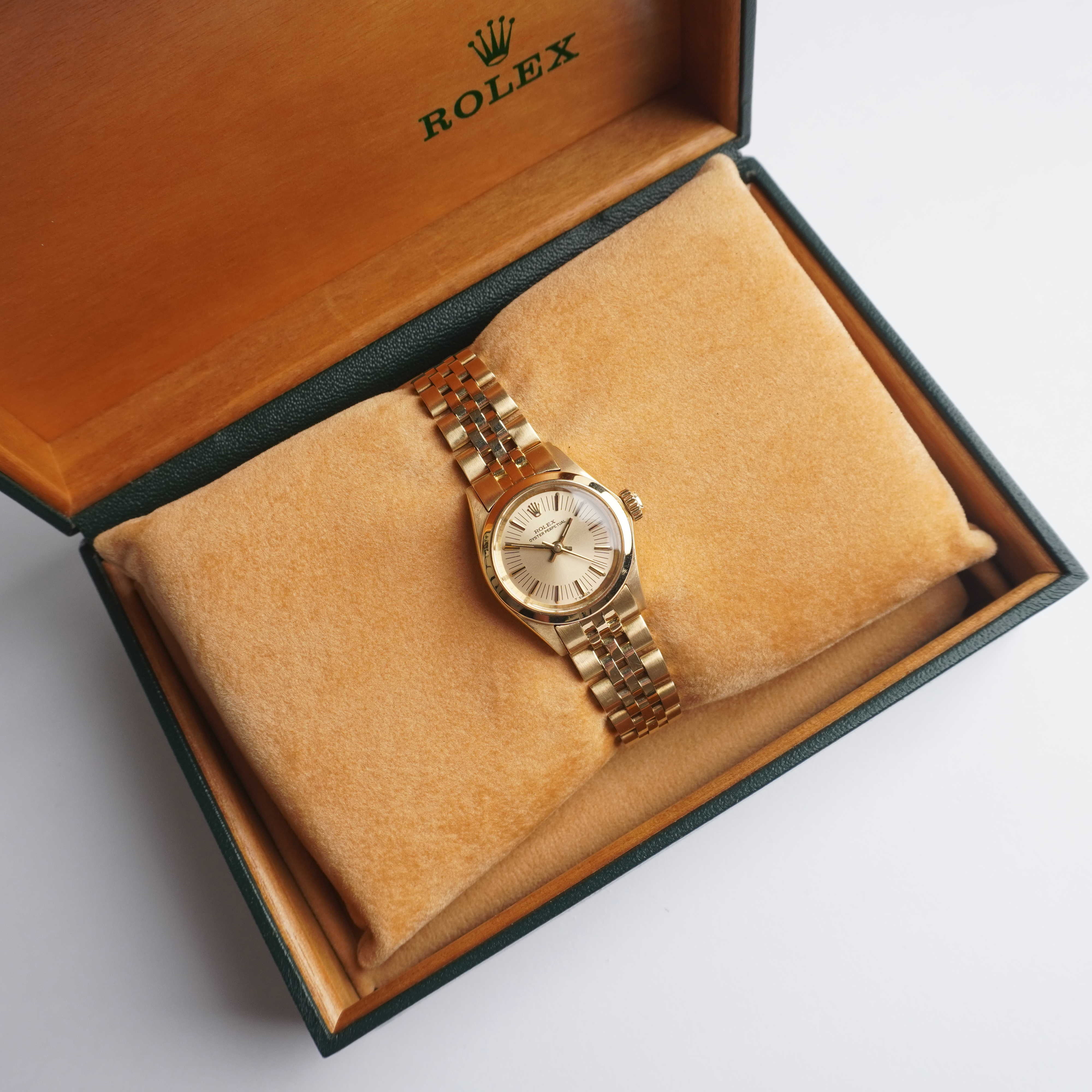 1976 Rolex Lady-Oyster Perpetual 18K Gold (Boxes / Booklet)