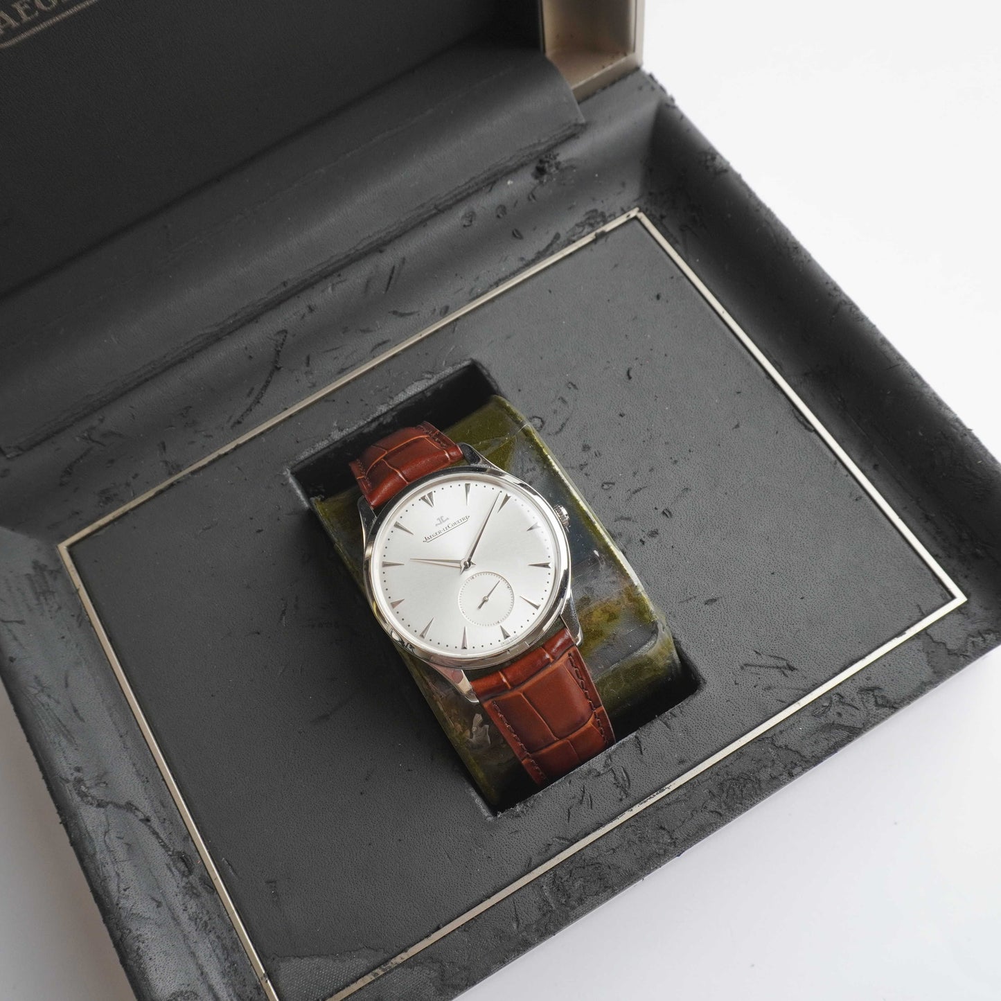 2018 Jaeger-LeCoultre Master Ultra Thin 40 (Boxes / Card)