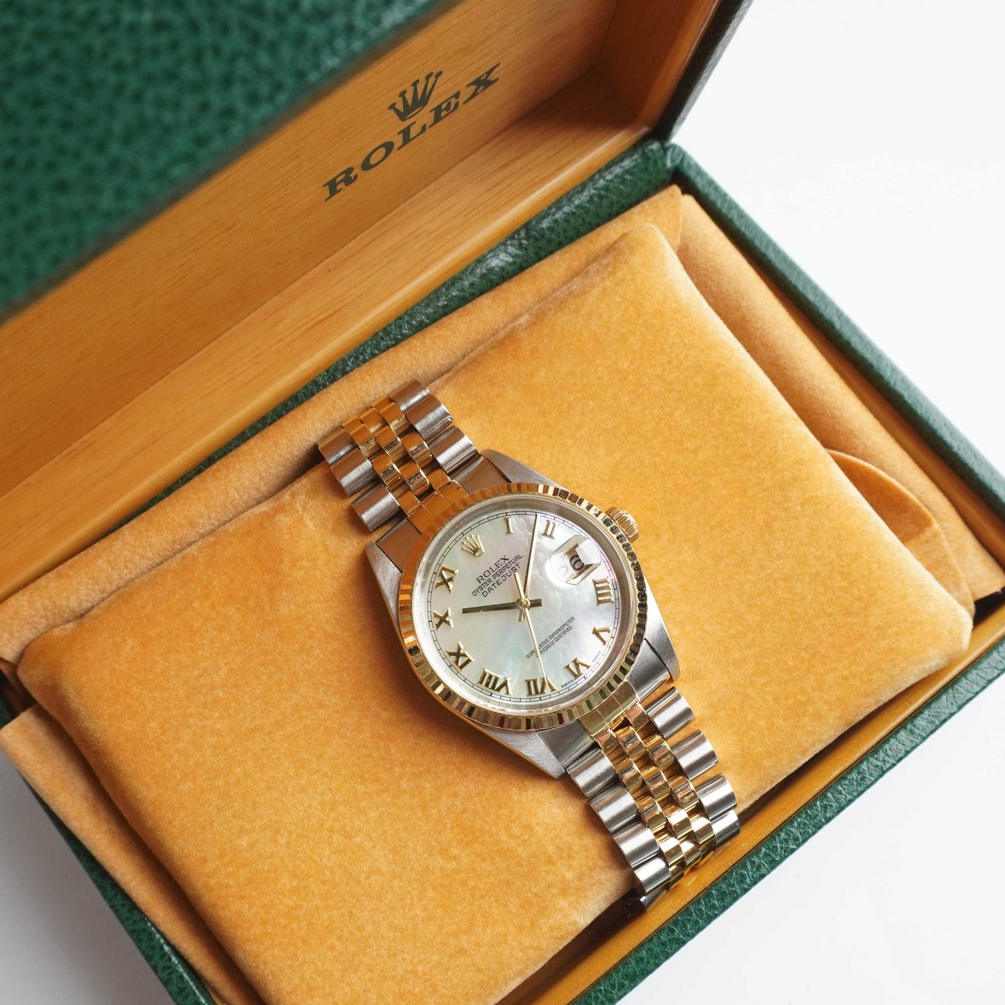 Rolex Datejust "Mother of Pearl" (Boxes / Booklets)