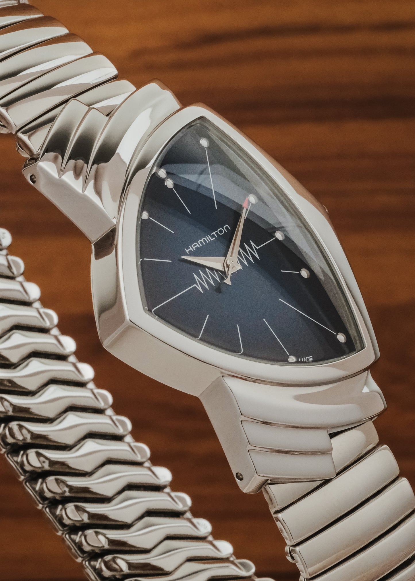2025 Hamilton Ventura (Box & Papers)