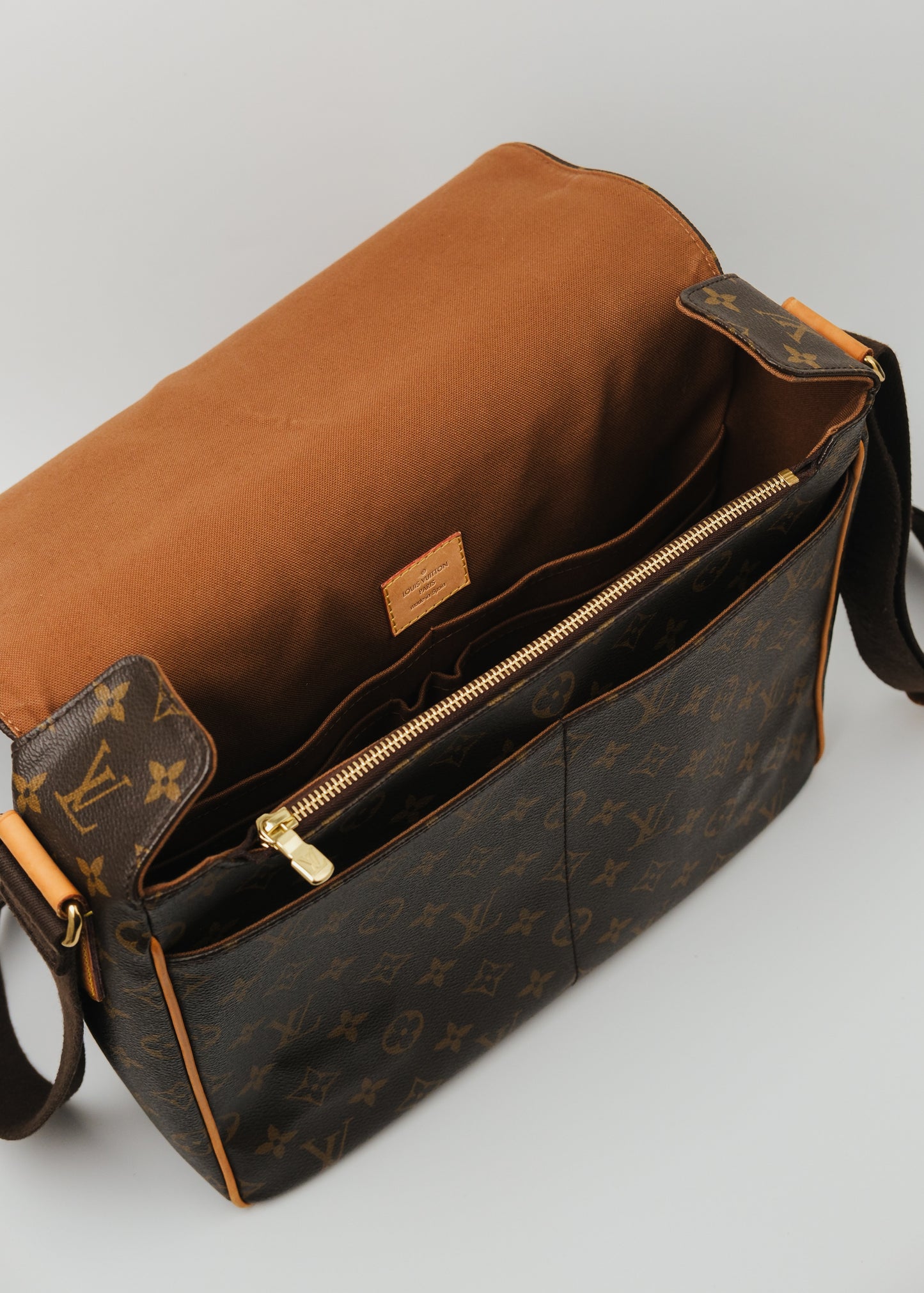 Louis Vuitton Valmy Messenger Bag