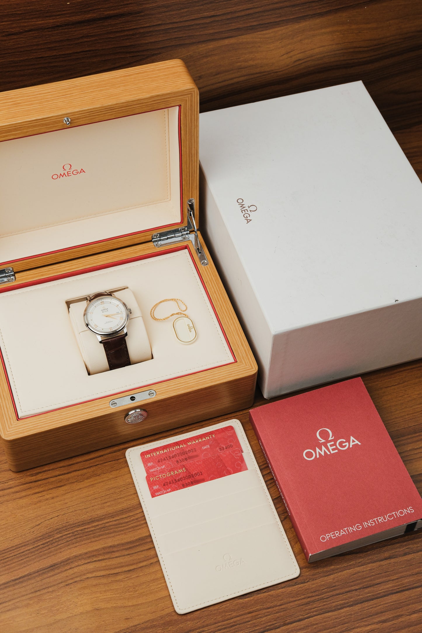 Omega De Ville Prestige (Box & Papers)