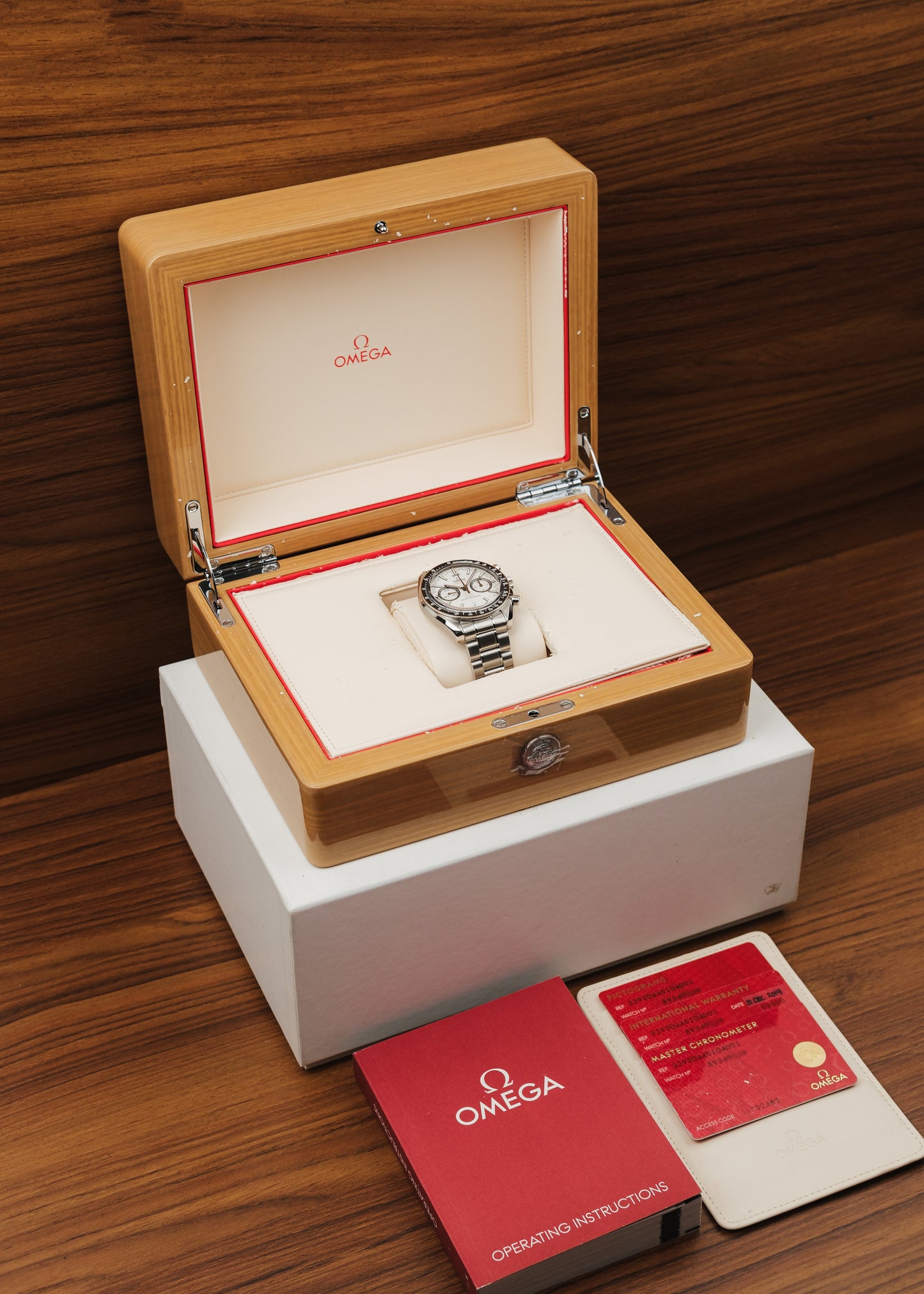2019 Omega Speedmaster Racing