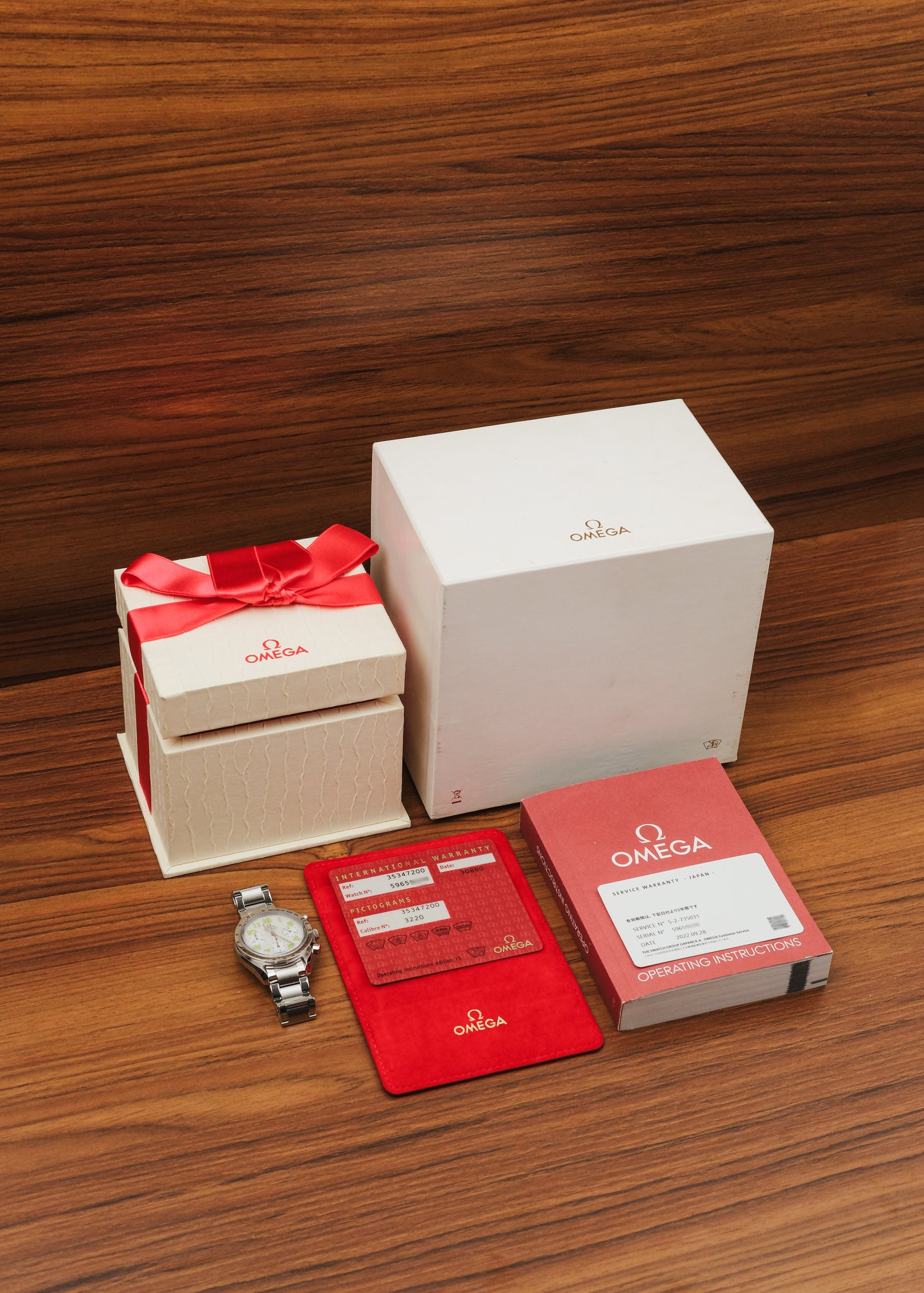 2000s Omega Speedmaster "Mother of Pearl" (Box & Papers)