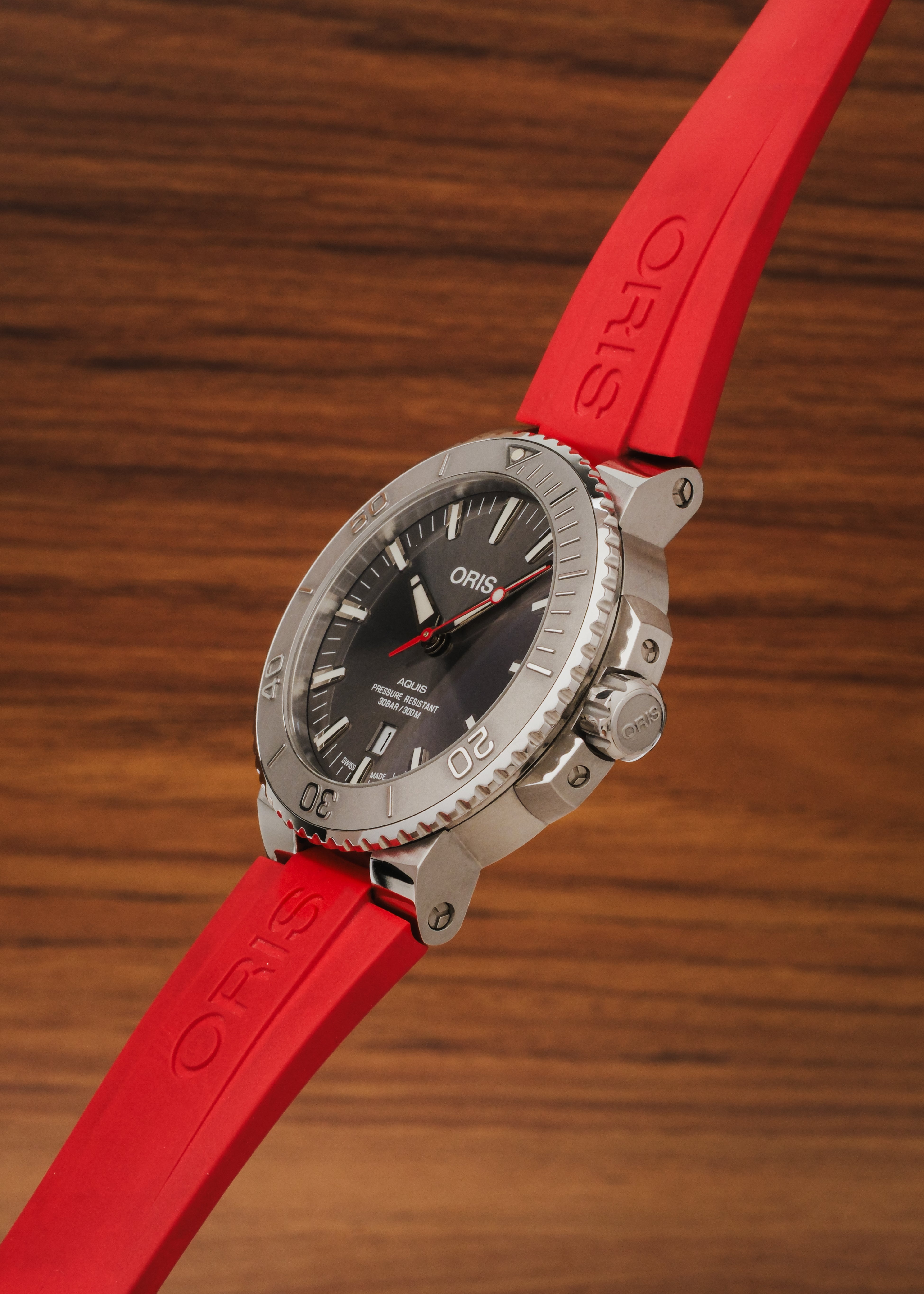 2020 Oris Aquis Date Relief