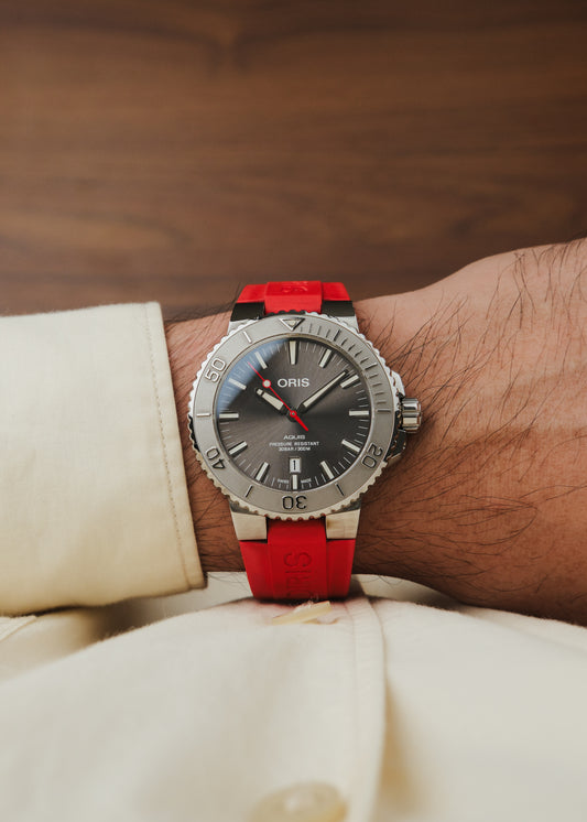 2020 Oris Aquis Date Relief (Box & Papers)