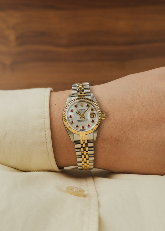 2002 Rolex Lady-Datejust "Mother of Pearl w/ Ruby" (Box & Papers)