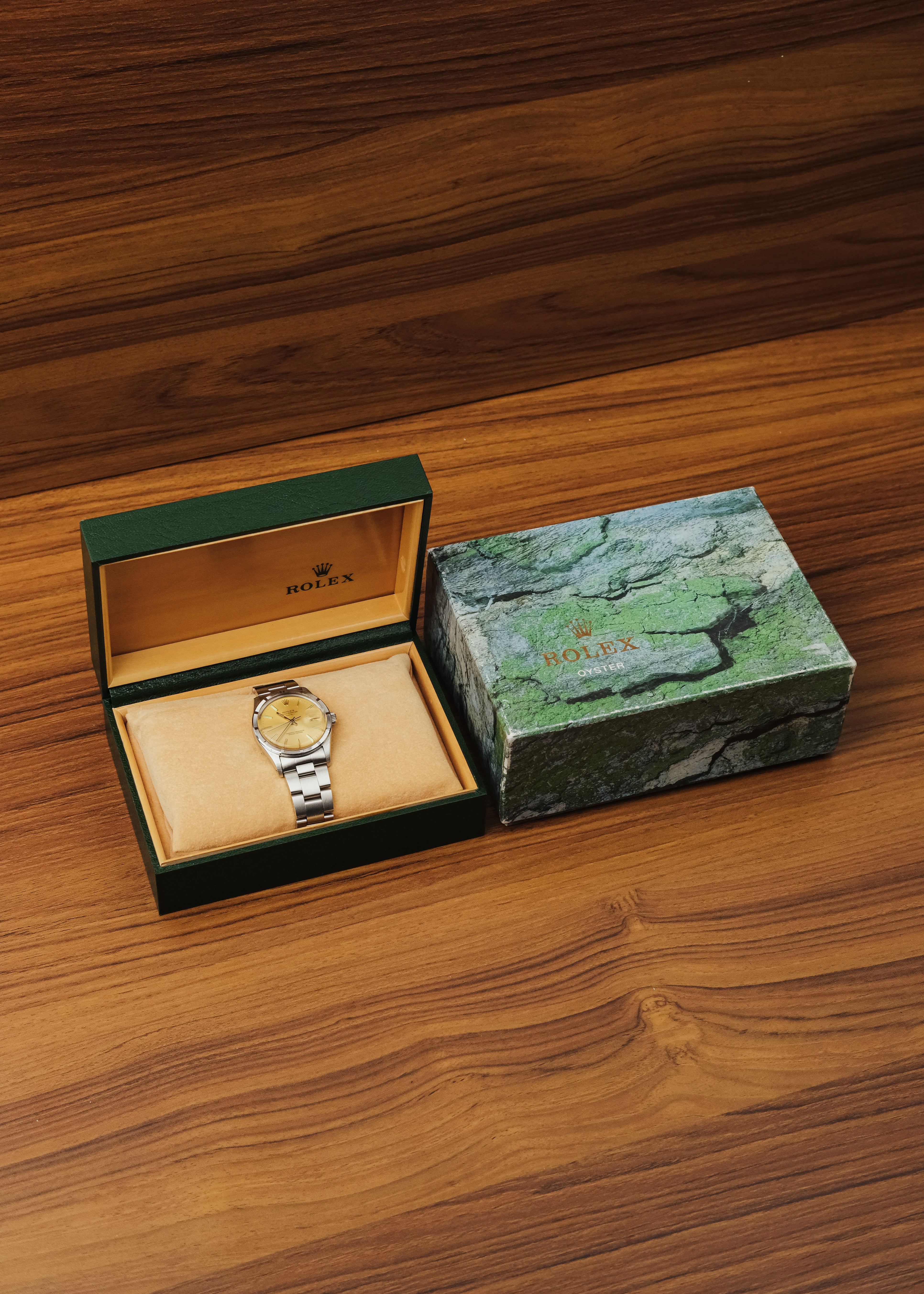 1982 Rolex Oyster Perpetual Date (Box)