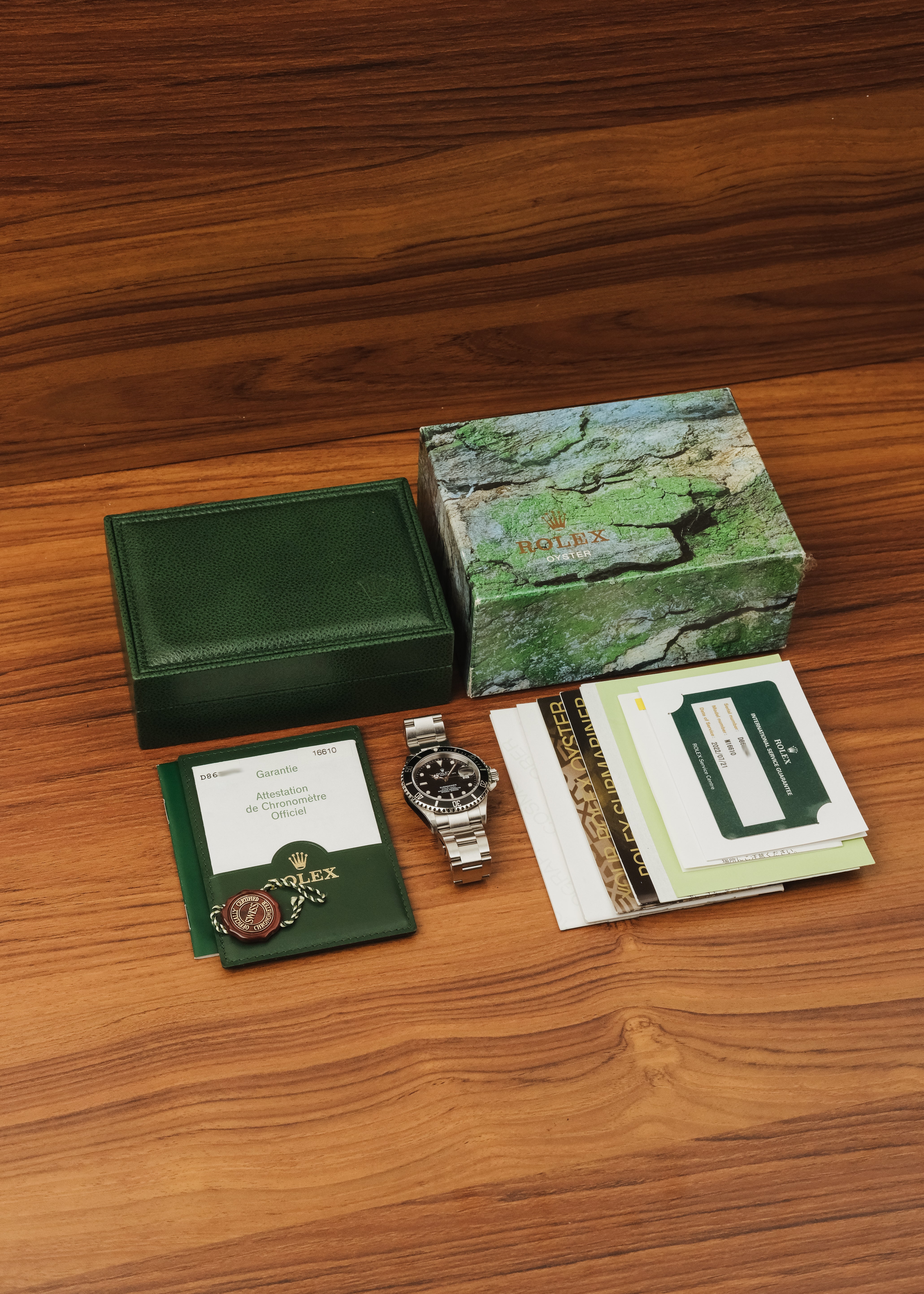 2006 Rolex Submariner (Box & Papers)