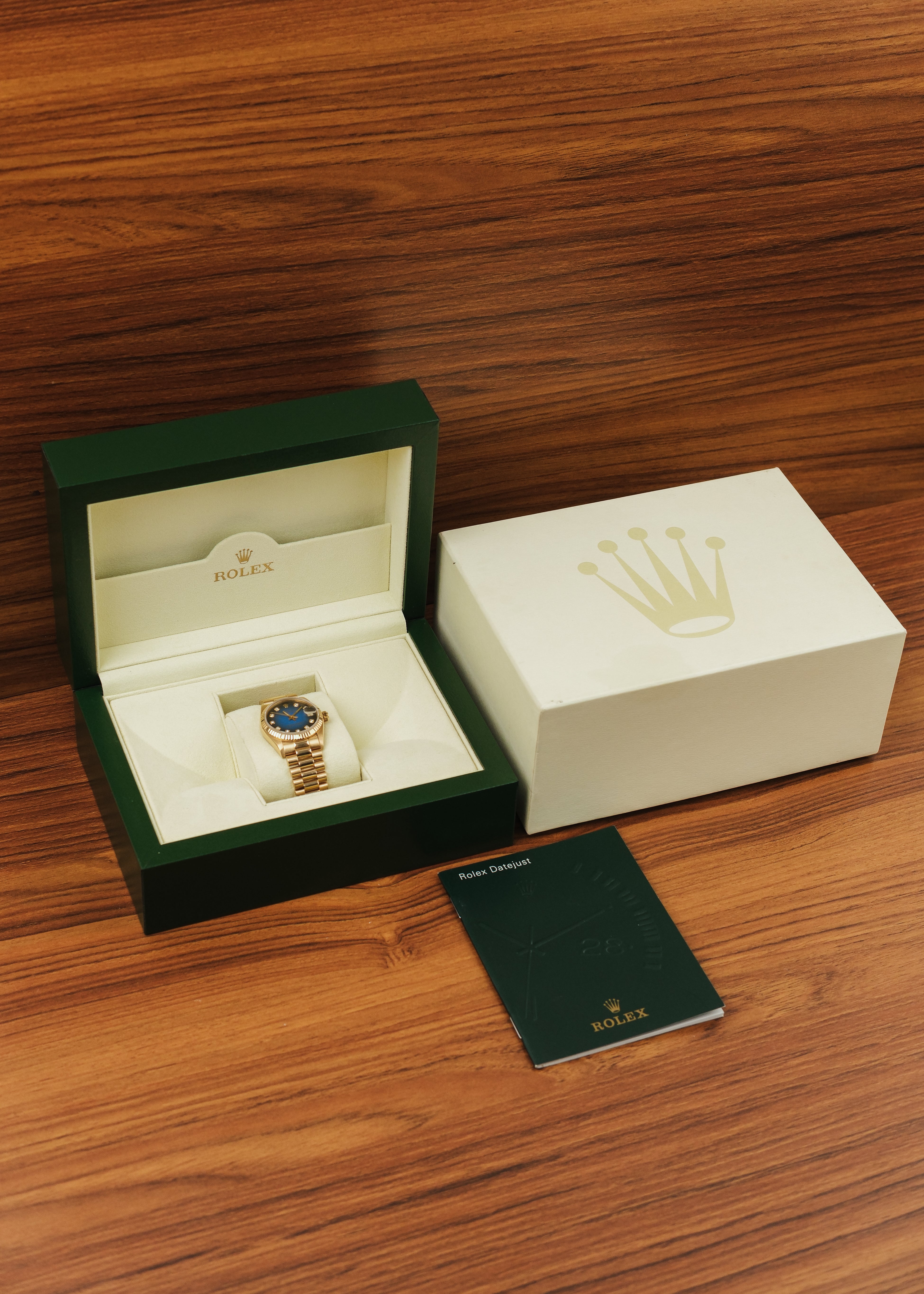 1989 Rolex Datejust "Blue Vignette Dial" 18K Gold