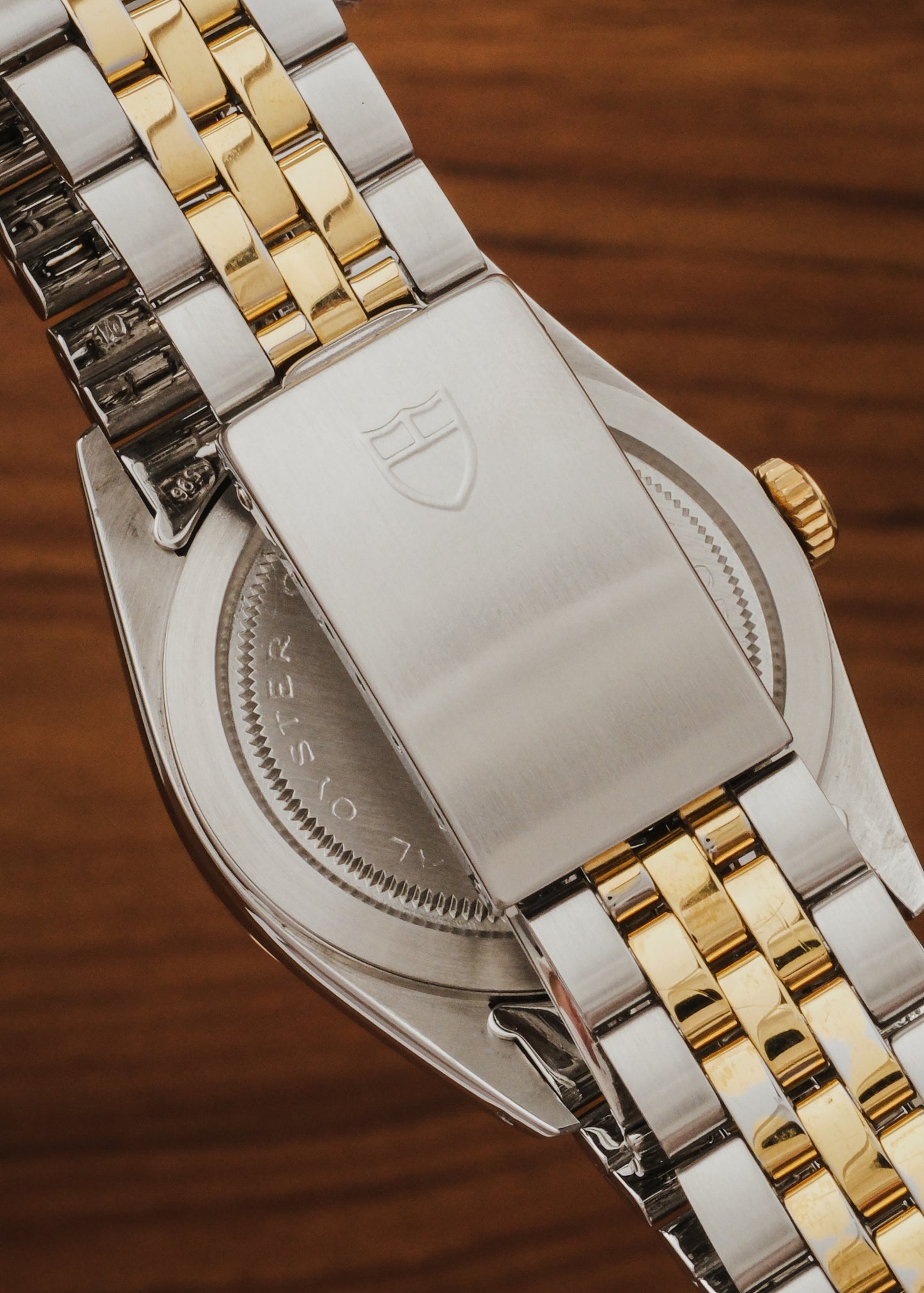 1980s Tudor Date Day