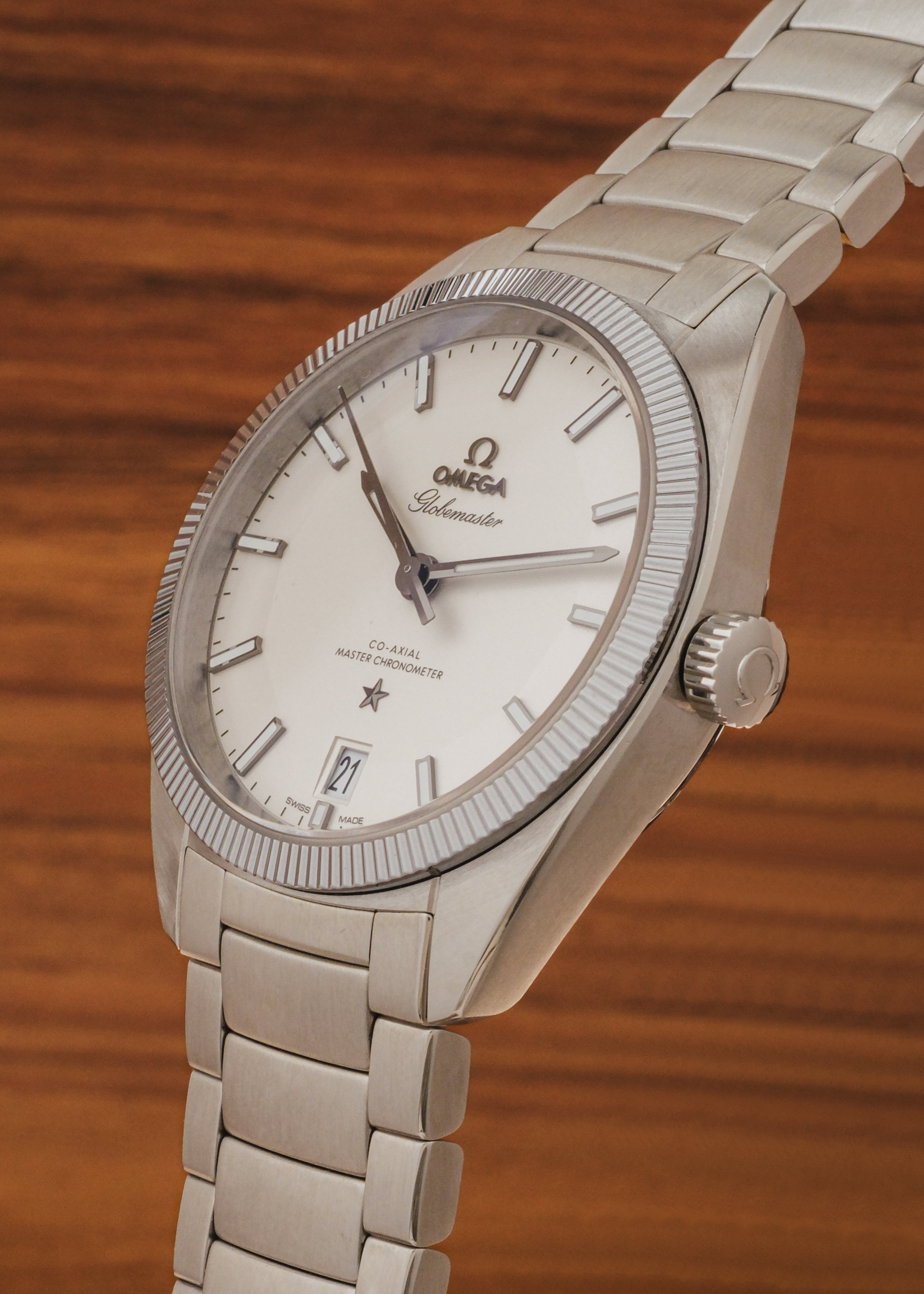 2016 Omega Globemaster (Box & Papers)